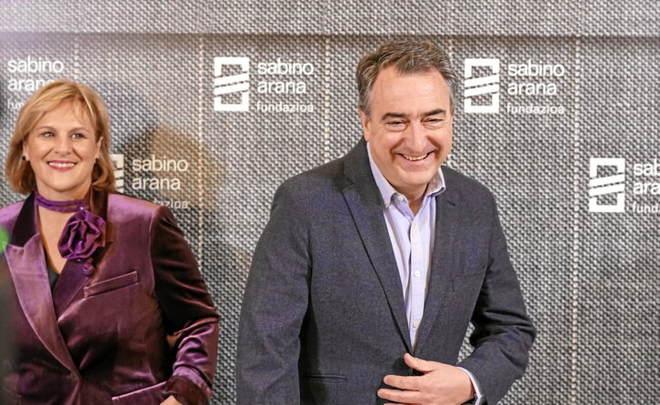 Itxaso Atutxa y Aitor Esteban, en un acto de Sabino Arana Fundazioa.