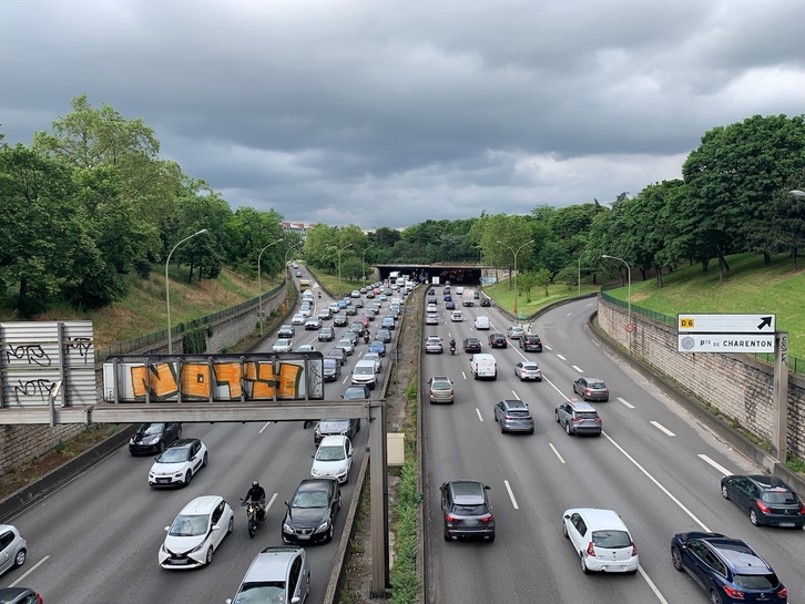 Vista del Bulevar periférico de París desde la Porte de Charenton.