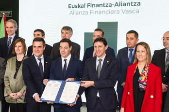 El lehendakari Pradales preside la firma de la Alianza Financiera Vasca junto a 9 entidades privadas.