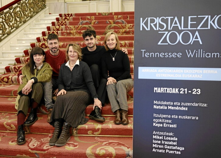 Ezker-eskuin, Gaztañaga, Losada, Menendez, Puertas eta Irazabal.