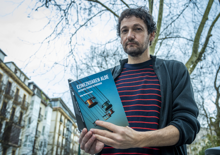 Iñigo Martinez Peña, saiakera berria aurkezten, Donostian.
