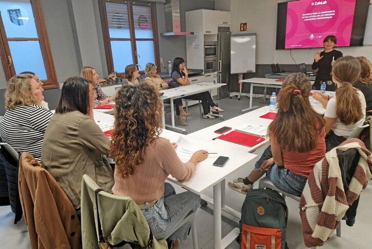 Doce docentes de ocho entidades formativas, públicas y privadas, han validado la formación.