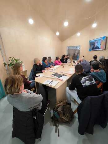 Euskararen aldeko elkarteko lantaldea, artxiboko argazki batean.