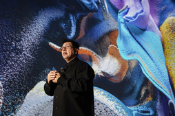 Refik Anadol es un artista multimedia de renombre internacional.