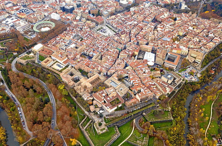 Vista aérea de Iruñea.