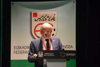 Javier Landeta, este lunes durante su comparecencia en la Asamblea General de la Federación Vasca de Fútbol.