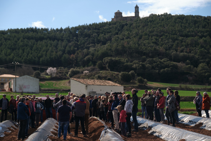 Errigorako erosleek zainzurien ekoizpena gertutik izateko aukera izan dute. 