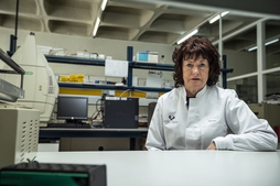 Miren Basaras da edizio berriko gonbidatuetako bat, Elisa Sainz de Murieta eta Mirene Begiristainekin batera.