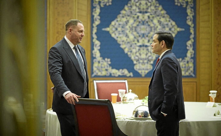 El secretario de Estado de EEUU, Marco Rubio, y el jefe de la Oficina Presidencial ucraniana, Andriy Yermak.