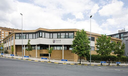 Jaso Ikastolako sortzaileetako bat izan zen Martinez de Lezea.