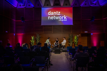 Barbara, Furyak eta Fernandez, ostegun honetako itzaldian.