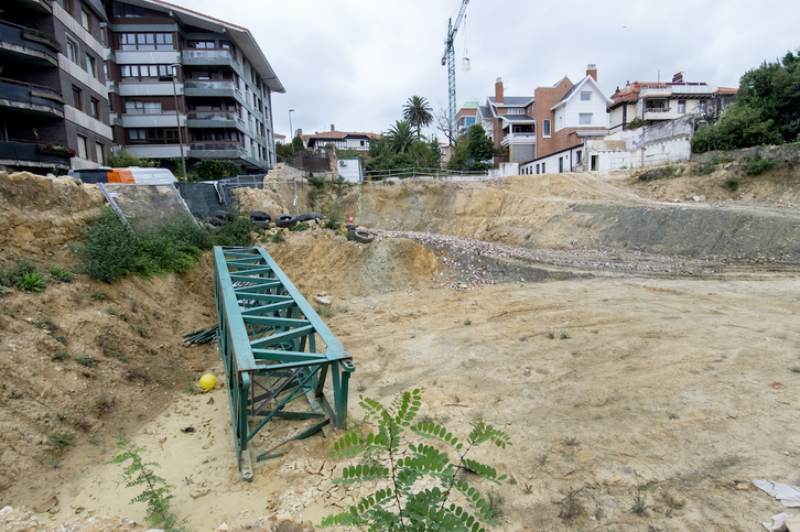 Solar de Algorta donde se encontraba el palaceta Irurak Bat, de 1845.
