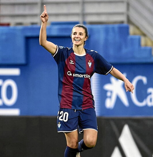 Mireia celebra el gol de la victoria armera.