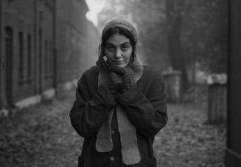 Escena de la cinta 'La chica de la aguja'