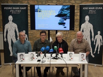 Carlos Delas, Pello Aizpuru, Arantza Isart eta Javier Izura, Pasaian 1984n Espainiako poliziak eraildako gazteen senideak.