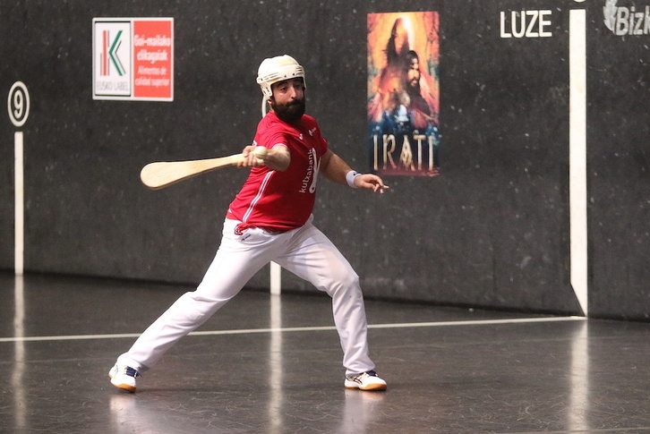 Ibai Perez da Innpala enpresako jabe berriek kaleratzea pensatzen duten bi pilotarietako bat.