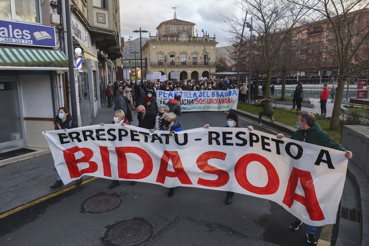 Imagen de archivo de una movilización vecinal sobre los servicios del Hospital del Bidasoa.