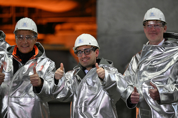Stéphane Sejourné, vicepresidente ejecutivo de Prosperidad y Estrategia Industrial, en el centro de la imagen.