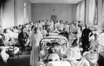 1914-1918ko gerra garaian plantan emandako erietxeetan erizainen lana biziki garrantzitsua bilakatu zen.