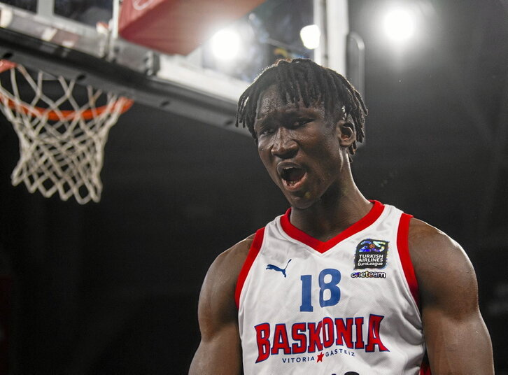 Diop cuajó un gran partido, sobre todo en el tercer cuarto, pero sus compañeros en el interior no mantuvieron el nivel.