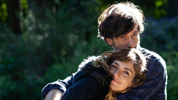 Javier y Valeria protagonistas de 'UN PÁJARO AZUL'