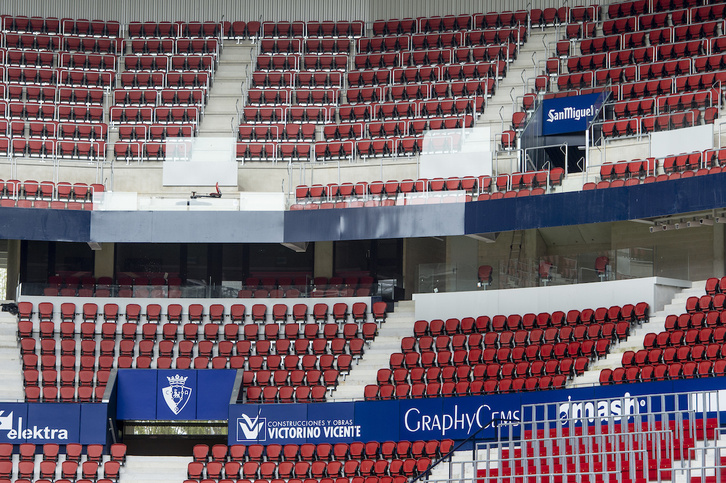 Las gradas de El Sadar se han quedado pequeñas. Habrá más asientos para acoger a simpatizantes que están en la lista de espera.