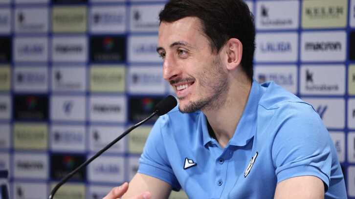 Mikel Oyarzabal, durante su comparecencia de este jueves. 