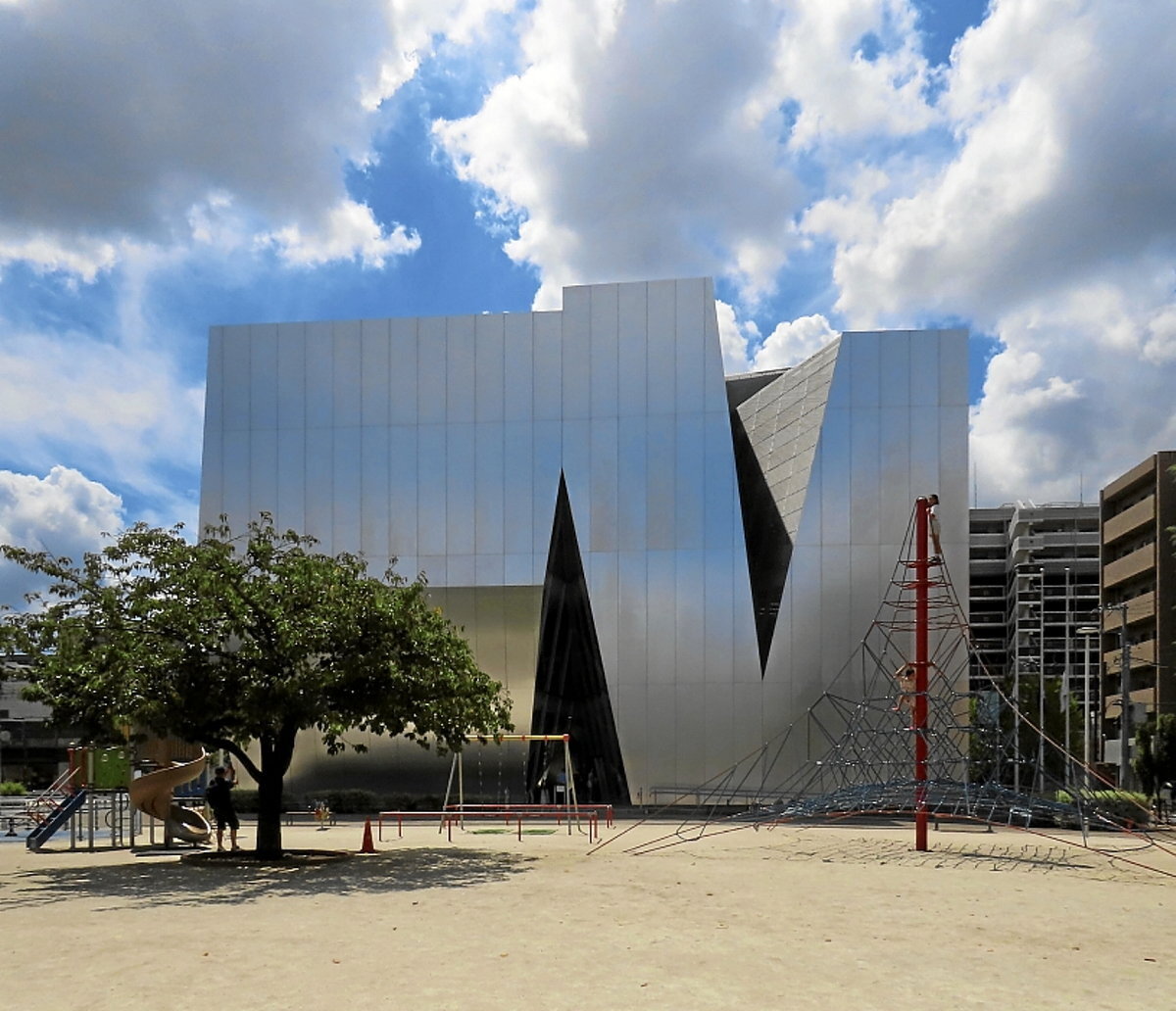 (Nekane Azpiazu Lejardi)