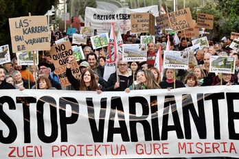 Manifestación en Las Karreras contra el proyecto para la variante.