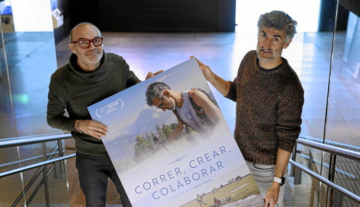 Josep Serra y Ibon Cormenzana presentando el documental «Correr, Crear, Colaborar».