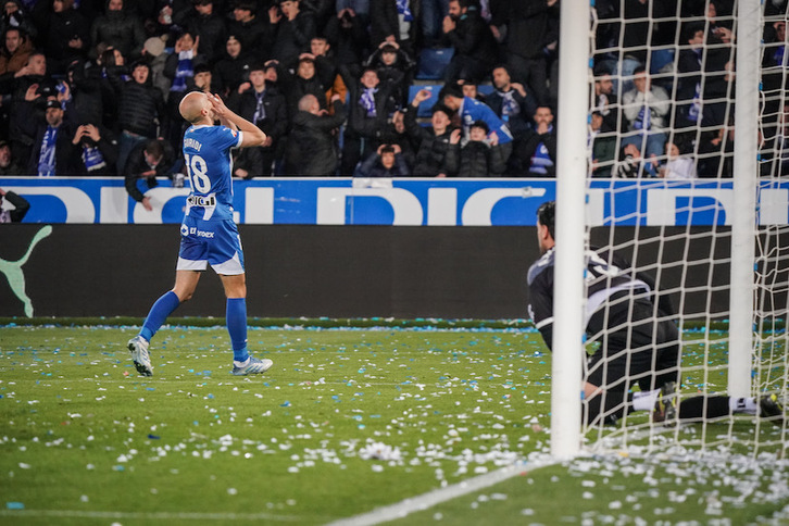 Desesperación del Alavés por caer por sus priopios errores.