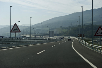 Supersurren Trapagarango zubibidearen artxiboko irudia. 