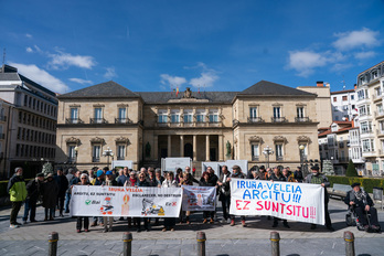 Movilización en Gasteiz a favor de que «se esclarezca y no se destruya» Iruña-Veleia. 