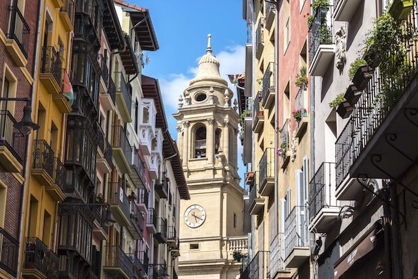 La calle Curia derivó del decumenus de la ciudad romana. (AYUNTAMIENTO DE IRUÑEA)