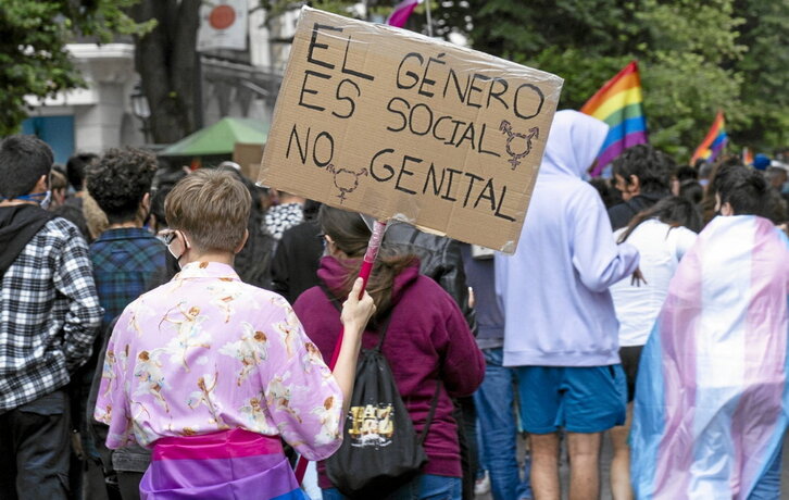 LGTBI Harrotasunaren Eguneko mobilizazio bat, artxiboko irudian.