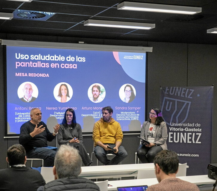 Antoni Baena, Nerea Yurrebaso, Arturo Monedero y Sandra Samper.