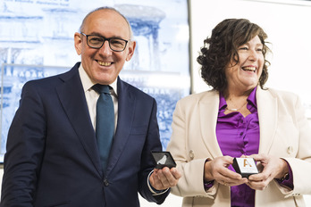 Itziar Gonzalo, con el diputado general, Ramiro González, en un acto anterior.