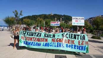 Una de las protestas de la plantilla de Scientia Karmelo, en julio de 2024.