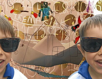 Collagea: Des-igual. SENSATHLON.