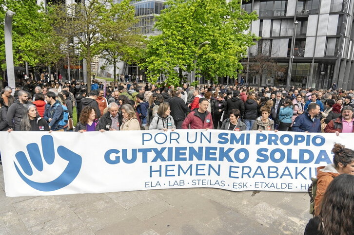 Elkarretaratzea egin du gaur gehiengo sindikalak.