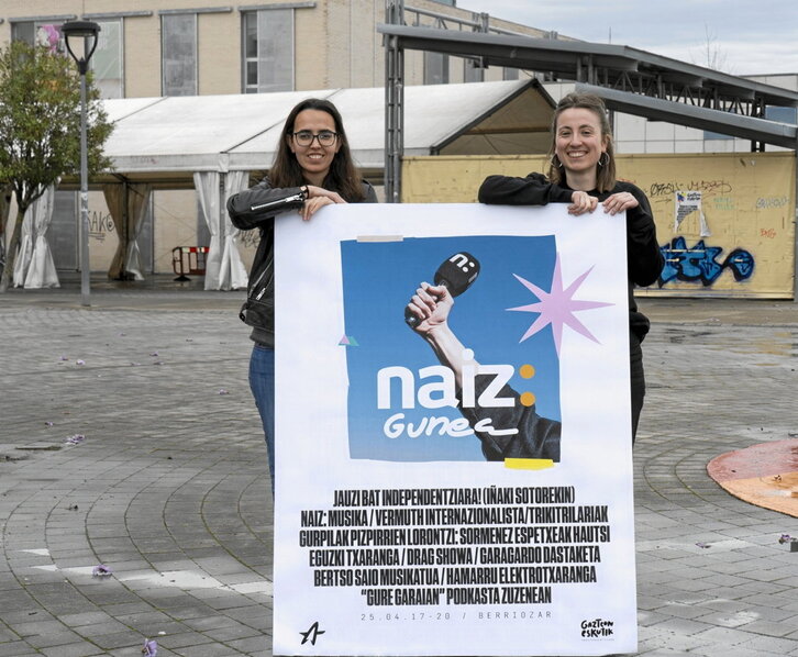 Ane Urkiri NAIZeko zuzendaria eta Amaiur Egurrola Ernaiko bozeramailea, Berriozarren.