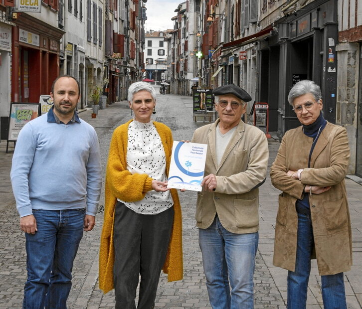 Zortzi urteren ondotik Batera plataforma berpiztu da.