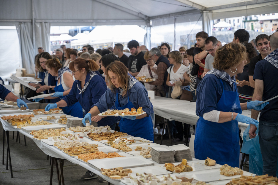 Bolondresen lana ezinbestekoa da horrelako jai herrikoi batean