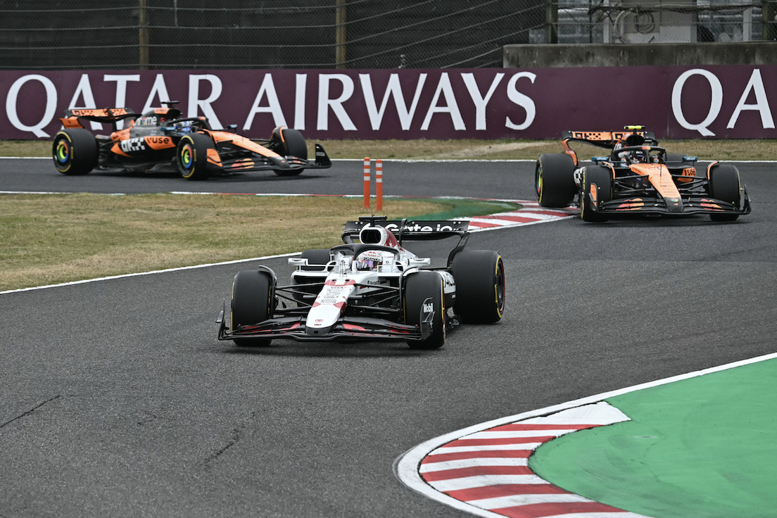 Veerstappen ha mantenido a raya a los dos McLaren durante toda la carrera. 