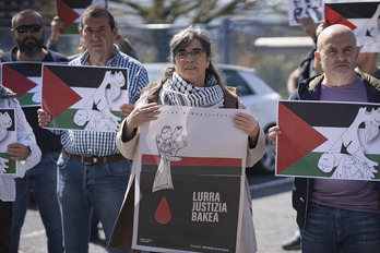 Gernika-Palestina ha llevado a cabo una concentración este domingo ante el Consulado de Hungría en Leioa, para censurar la visita oficial de Netanyahu.