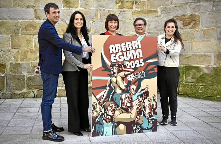 Agerraldi bateratua egin zuten atzo hiru fundazioek Bilbon, Euskal Herria Baterarekin.