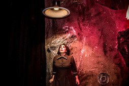 Anael Bazterrica en una escena de la obra.