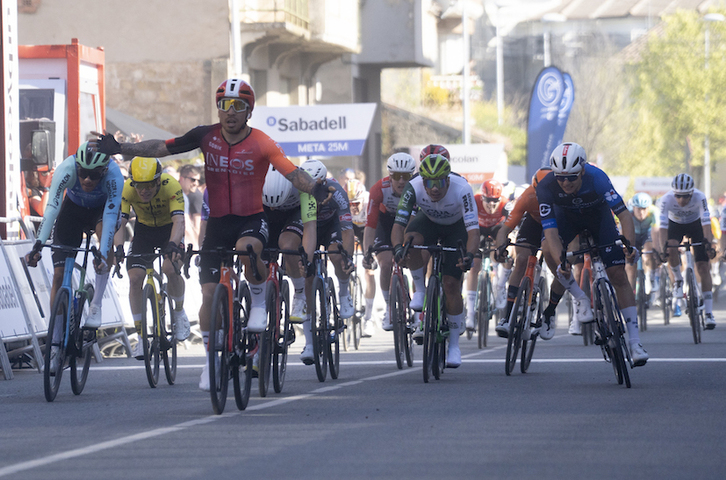 Caleb Ewan, jaun eta jabe Lodosako esprintean.