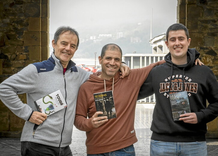 Jon Arretxe, Kepa Iribar y Andoni Agirrezabala, ayer en Donostia.
