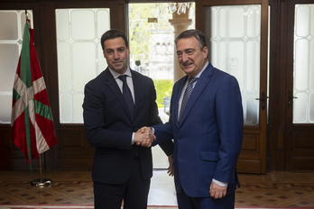 El lehendakari, Imanol Pradales, recibió en Ajuria Enea a Aitor Esteban, al poco de ser elegido presidente del EBB.